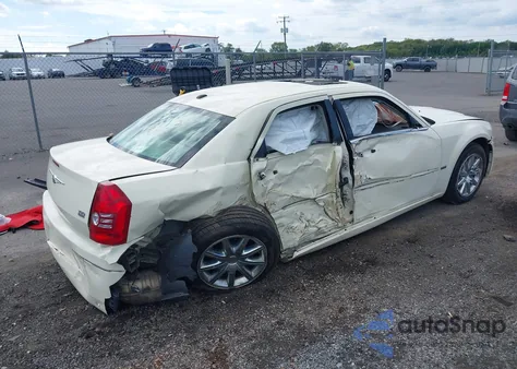 2010 Chrysler 300 Touring/Signature Series/Executive Series из США, поврежденный, VIN 2C3CA5CV7AH132558